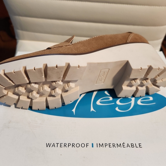 Shoes - Picture 3 of 5